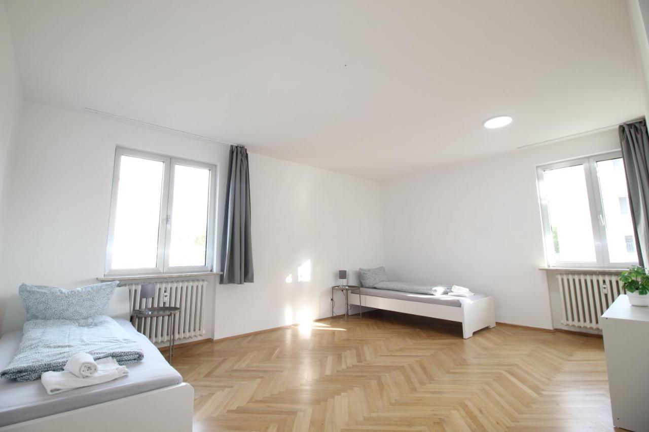 Apartmenthaus Kitzingen - Grosszuegige Wohnungen Fuer Je 6 Personen Mit Balkon Exterior photo